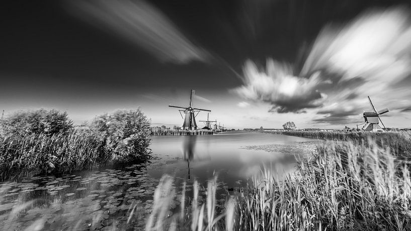 The Mills of kinderdijk by Gijs Verbeek
