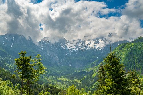 Vellacher Kotschna-vallei in de Kamnik Savinja Alpen in Oostenrijk