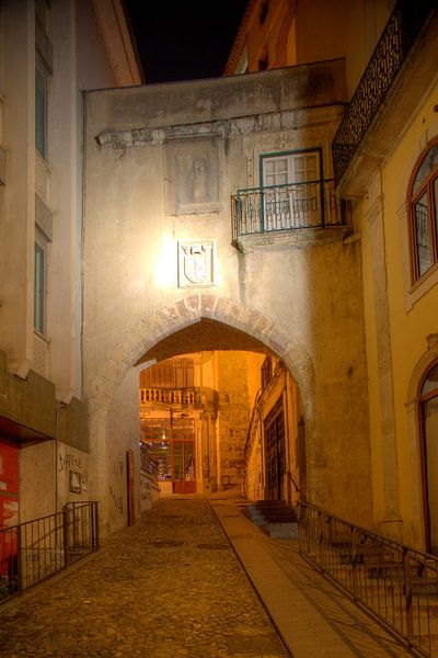 Porta de Almedina,  Coimbra, Portugal, Europe  I Tor Porta de Almedina , Altstadt, bei Abendd�mmerun von Torsten Krüger