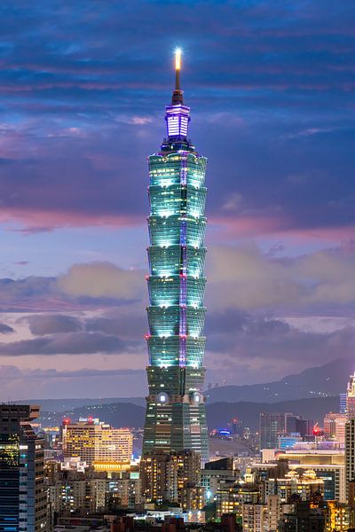 Taipei by Hello Pompoyo