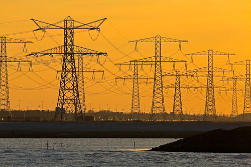 Elektrizitätsmasten in Rotterdam von Anton de Zeeuw