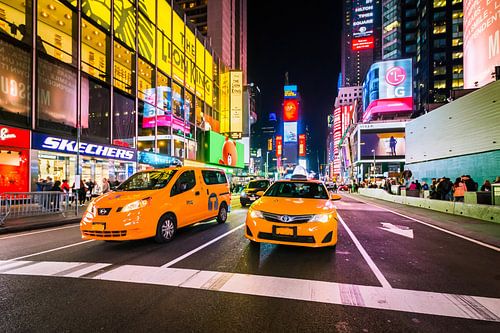 Times Square bij Avond sur Volt