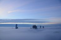 Les icônes de Rotterdam s'élèvent au-dessus du brouillard par Marcel van Duinen Aperçu