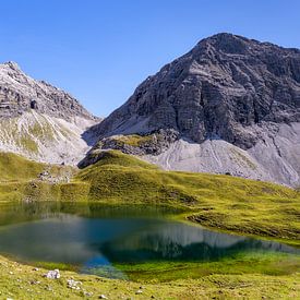 Gebirgsstille über dem Rappensee von Walter G. Allgöwer