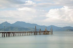 Pier op Koh Wai van Johan Zwarthoed