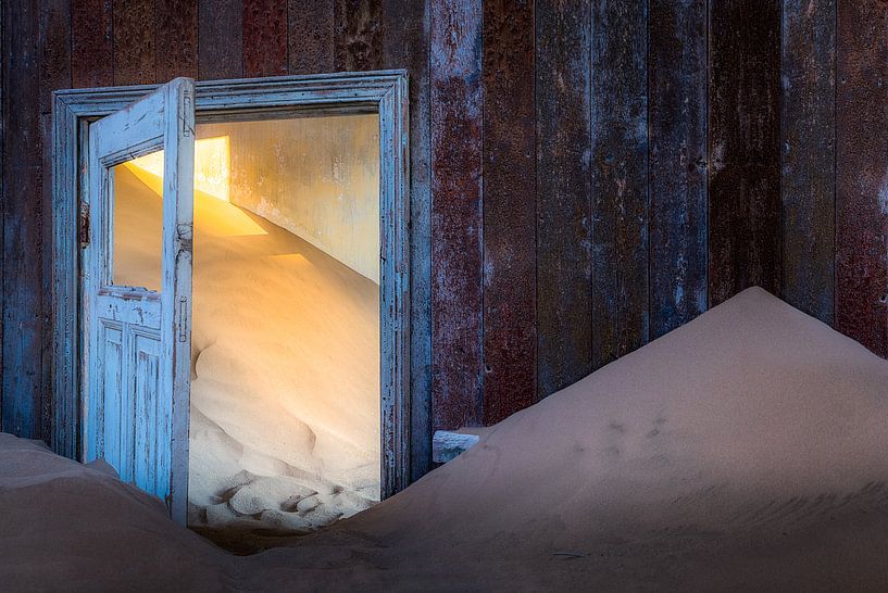 Guest Room by Thomas Froemmel