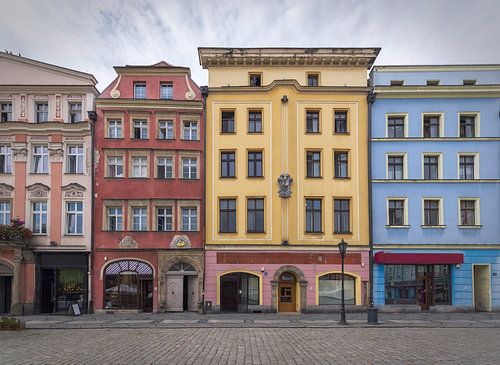 Kleurrijke gebouwen in Świdnica, Polen