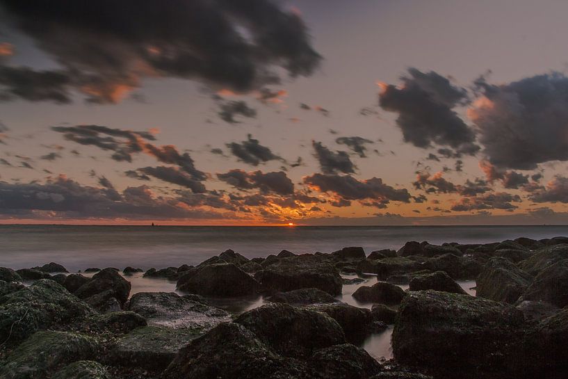 Zonsondergang bij Vlissingen by Robin Hardeman