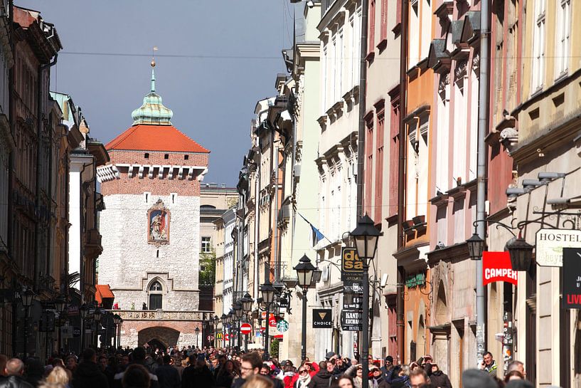St. Florianss Poort en Straat Ulica Florianska , Stare Miasto oude stad, Krakau, Klein-Polen, Polen, van Torsten Krüger