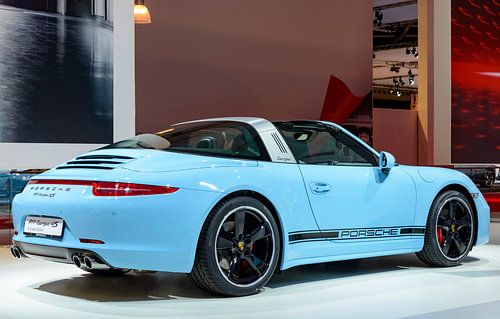 Porsche 911 Targa 4S Sportwagen Rückansicht