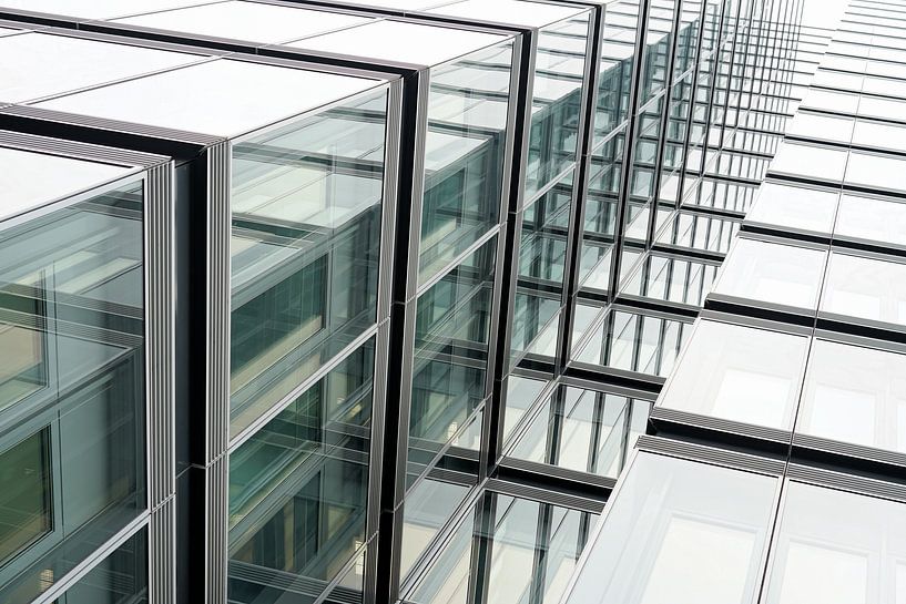 Glass facade by Heiko Kueverling