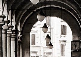 Schwarz und Weiß Overhead Rom von Dorothy Berry-Lound