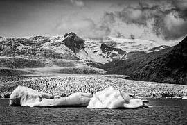 Fjallsárlón – Ice floes in the lagoon by Paysages urbains - Rick Van der Poorten Photography