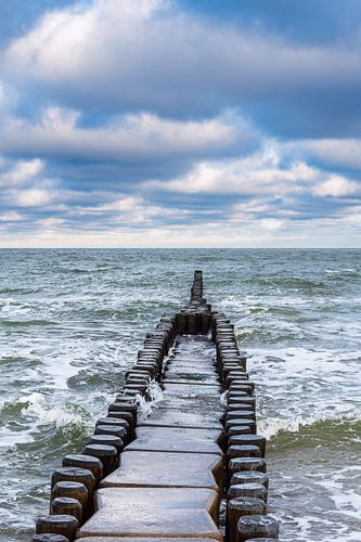 Buhne aan de kust van de Oostzee in Ahrenshoop op Fischland-D