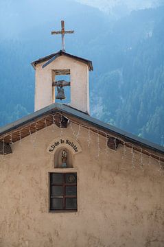 Kleine kapel in Champangny en Vanoise, Franse alpen, Frankrijk straat en reisfotografie