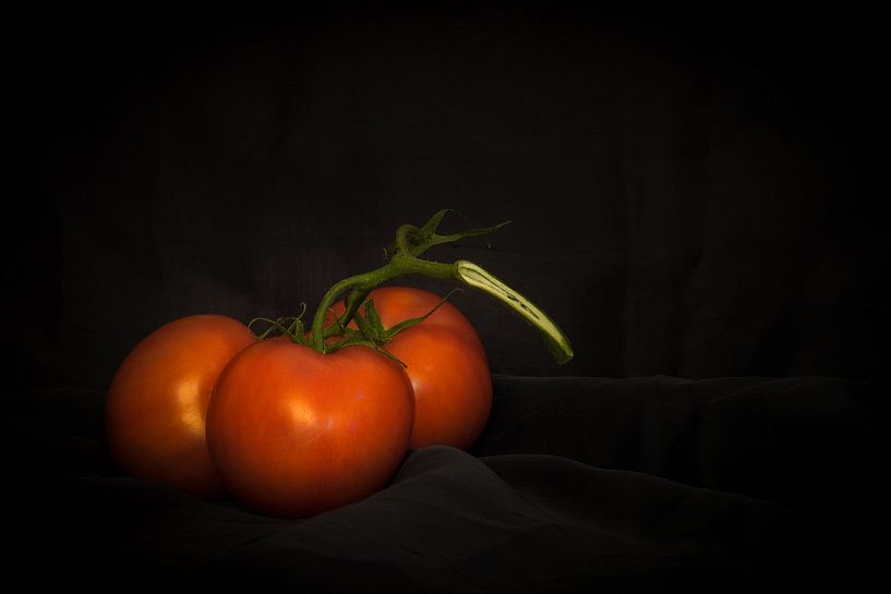 Bunch of tomatoes by René Ouderling