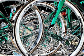 road bike wheels on the roof