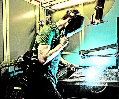 Man bezig met laswerk