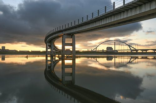 Spiegelwaal avec canoë