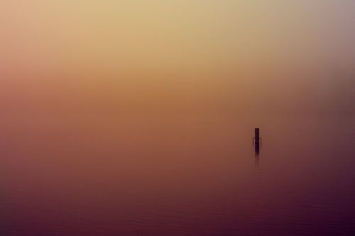 Paars en Oranje Mist over de Rijkerswoerdse Plassen