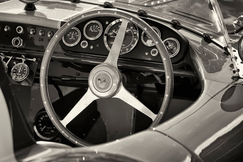 Ferrari 500 Mondial SL Competizione dashboard