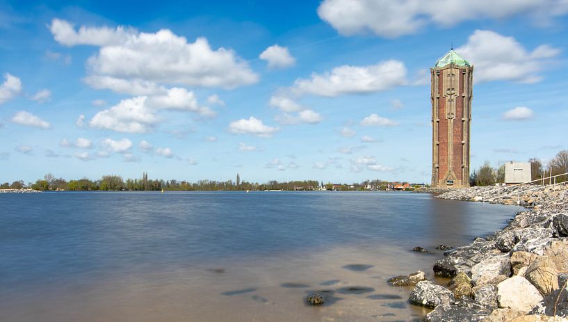 Watertoren aan de Westeinderplassen in Aalsmeer van Robin Verhoef