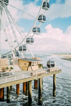 Ferris Wheel Scheveningen by Patrycja Polechonska