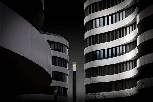 Overburen- Neighbours Across (Awarded)