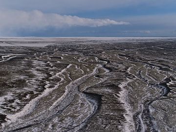 Öræfi - Patterns of stone and snow by Timon Schneider