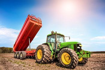Tracteur Güner avec remorque