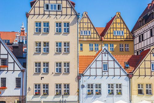 Kleurrijke vakwerkhuizen in de haven van Gdansk