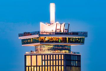 Kroon A'DAM toren tijdens zonsondergang van Renzo Gerritsen