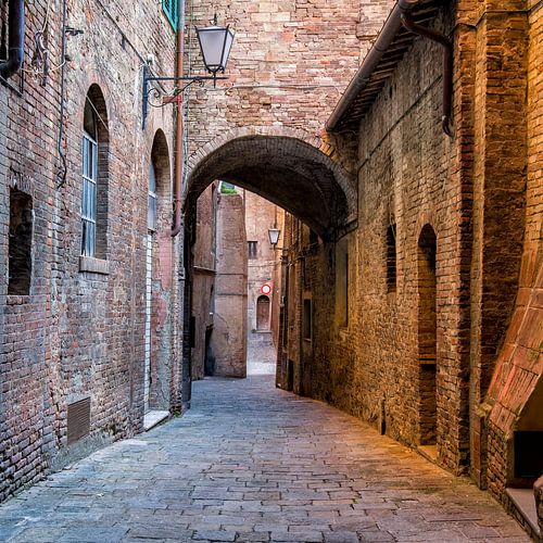 Golden light in alley