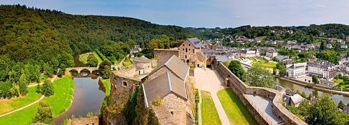 Panorama kasteel van Bouillon in België
