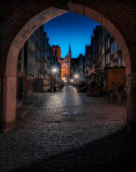 Blue hour on the streets of Gdańsk by Roy Poots