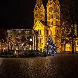 Munsterkerk Roermond by Peter R