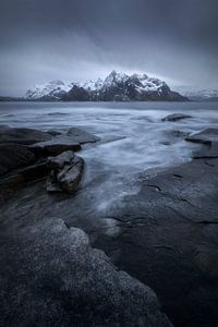 Der dunkle Strand