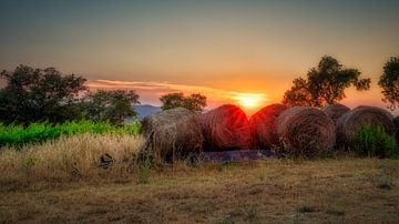 zonsondergang in Toscane van eric van der eijk