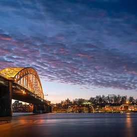 Nijmegen Waal bridge 3 by Rick Giesbers