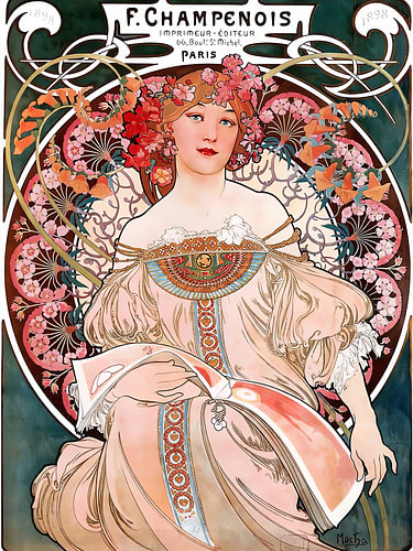 Frau im Jugendstil mit Blumenmuster