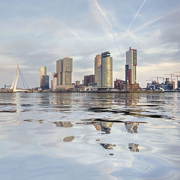Réflexion de l'eau Wilhelminapier Rotterdam par Frans Blok