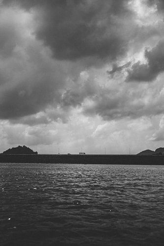 Unieke Ervaring: Boottour en Overnachten op Cheow Lan Lake