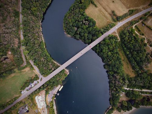 Bridge over the reservoir