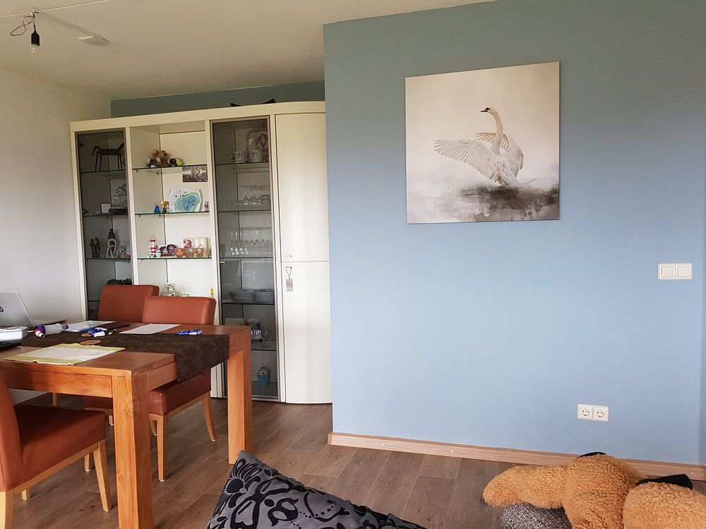 Zwaan In Abstract Water Landschap Schilderij  van Diana van Tankeren 