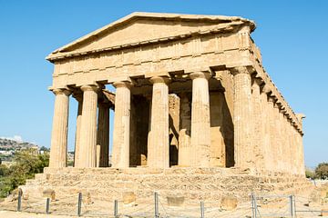 Tempel van Concordia, een Griekse tempel in de tempel vallei in Agrigento, Sicilië, Italië van WorldWidePhotoWeb