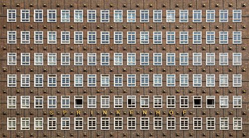 Brick poetry in the world heritage quarter