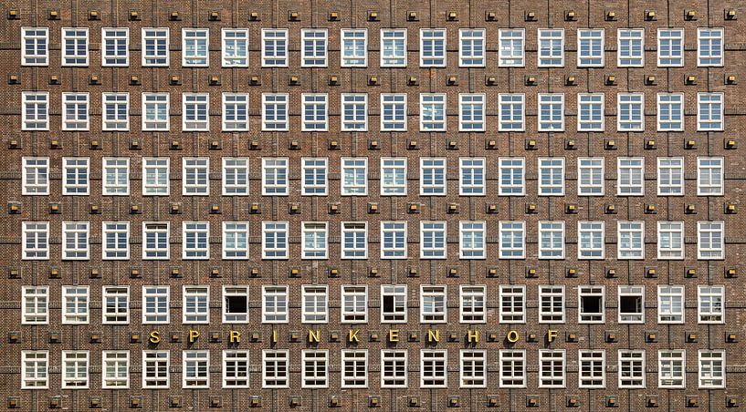 Backsteinpoesie im Welterbeviertel von Sabine Wagner