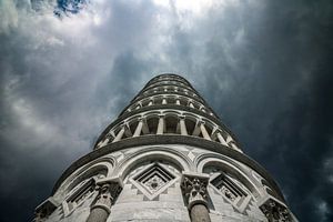 Pisa dark side