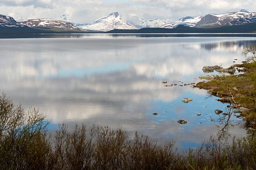 Meer in Kilpisjarvi Finland met reflectie