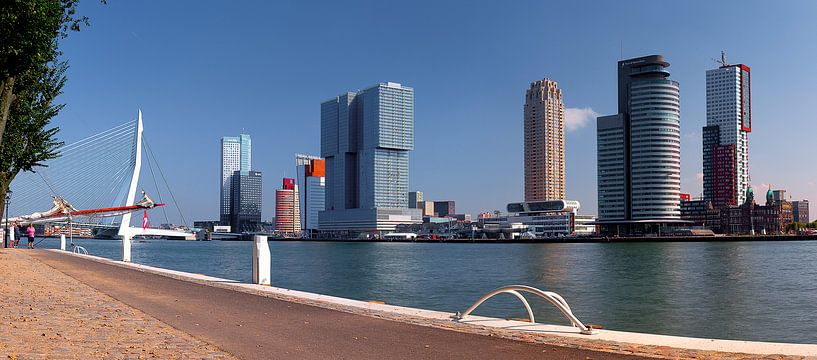 Rotterdam Skyline Panoramablick auf den "Kop van Zuid" Maas von Twan van den Hombergh